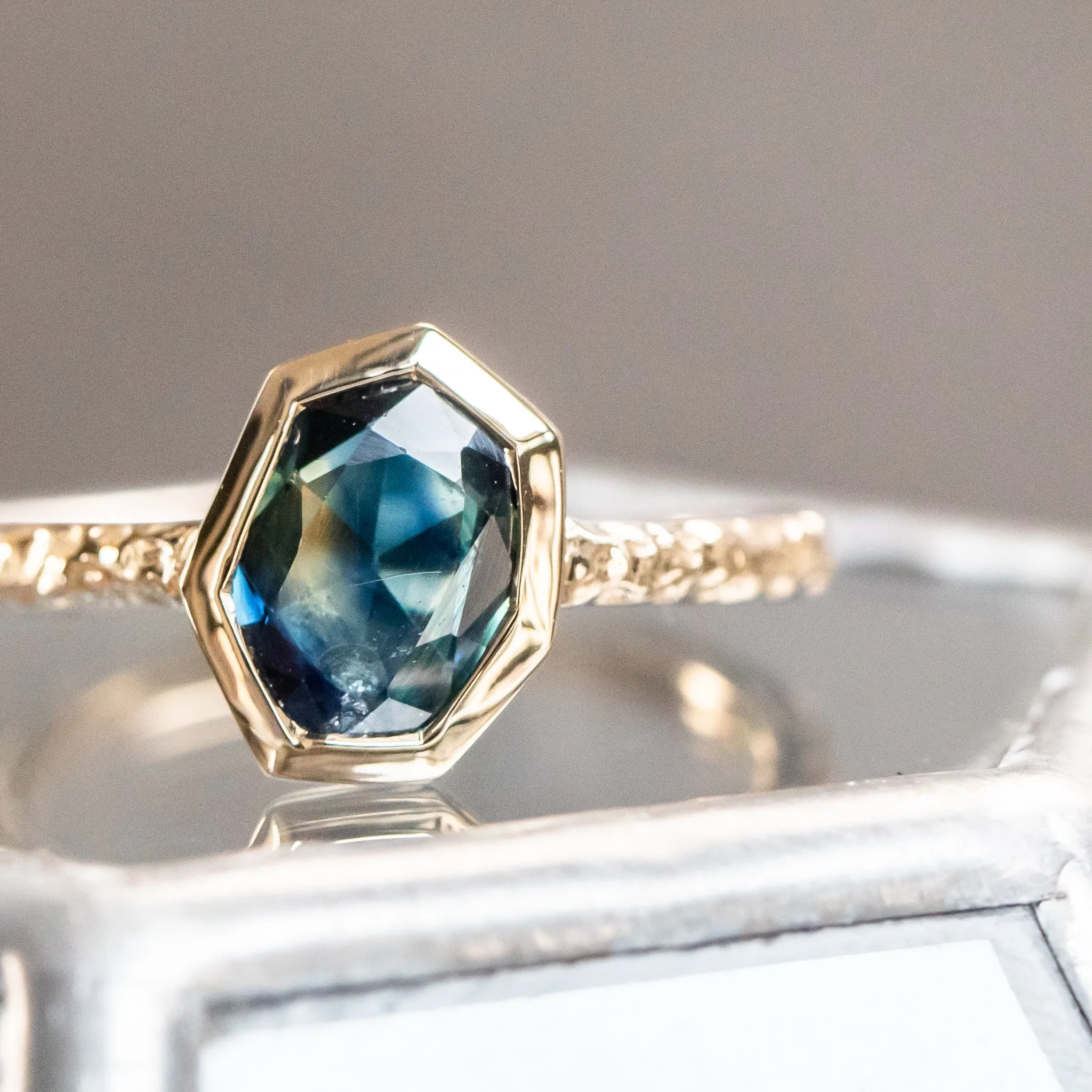 1.29ct Geo Slice Parti Blue Sapphire Evergreen Low Profile Bezel Solitaire Ring in 14k Yellow Gold