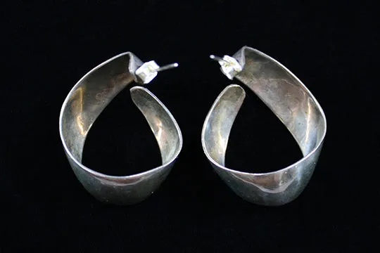 1980s Vintage Taxco Sterling Silver Ribbon Earrings