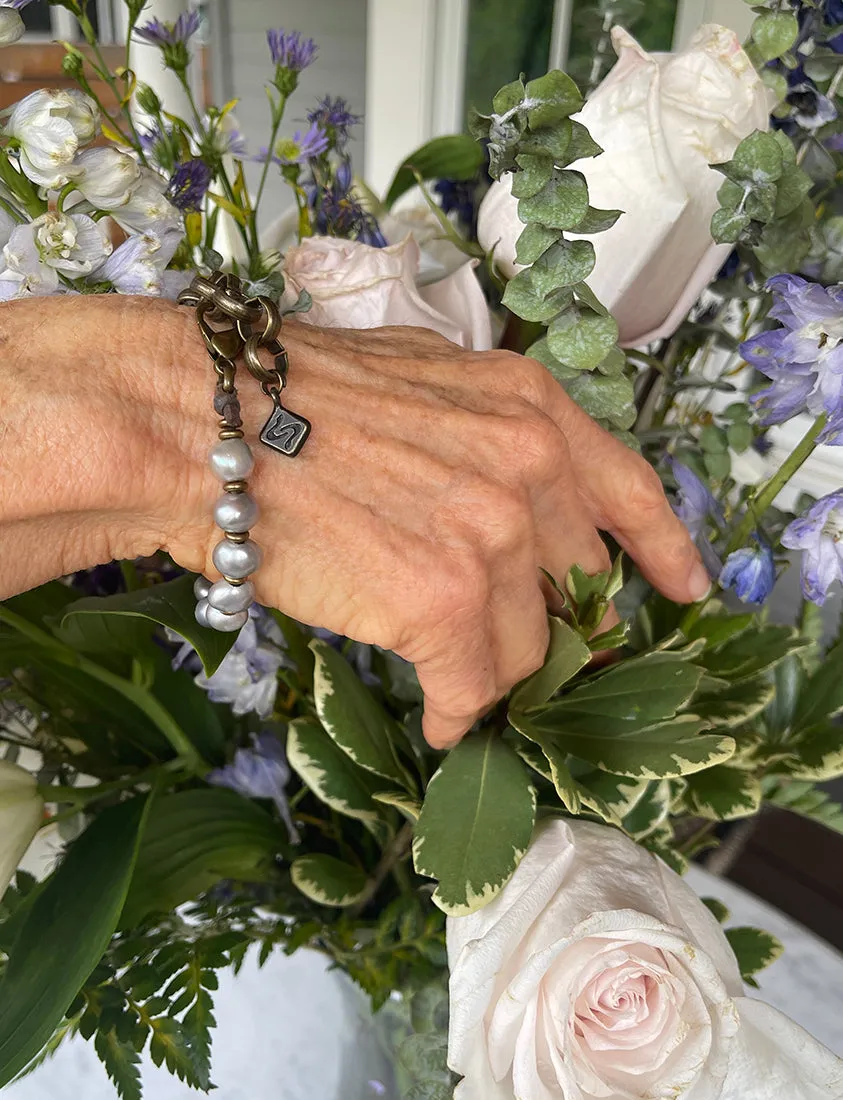 ADIRA Baroque Pearl and Rolo Chain Bracelet