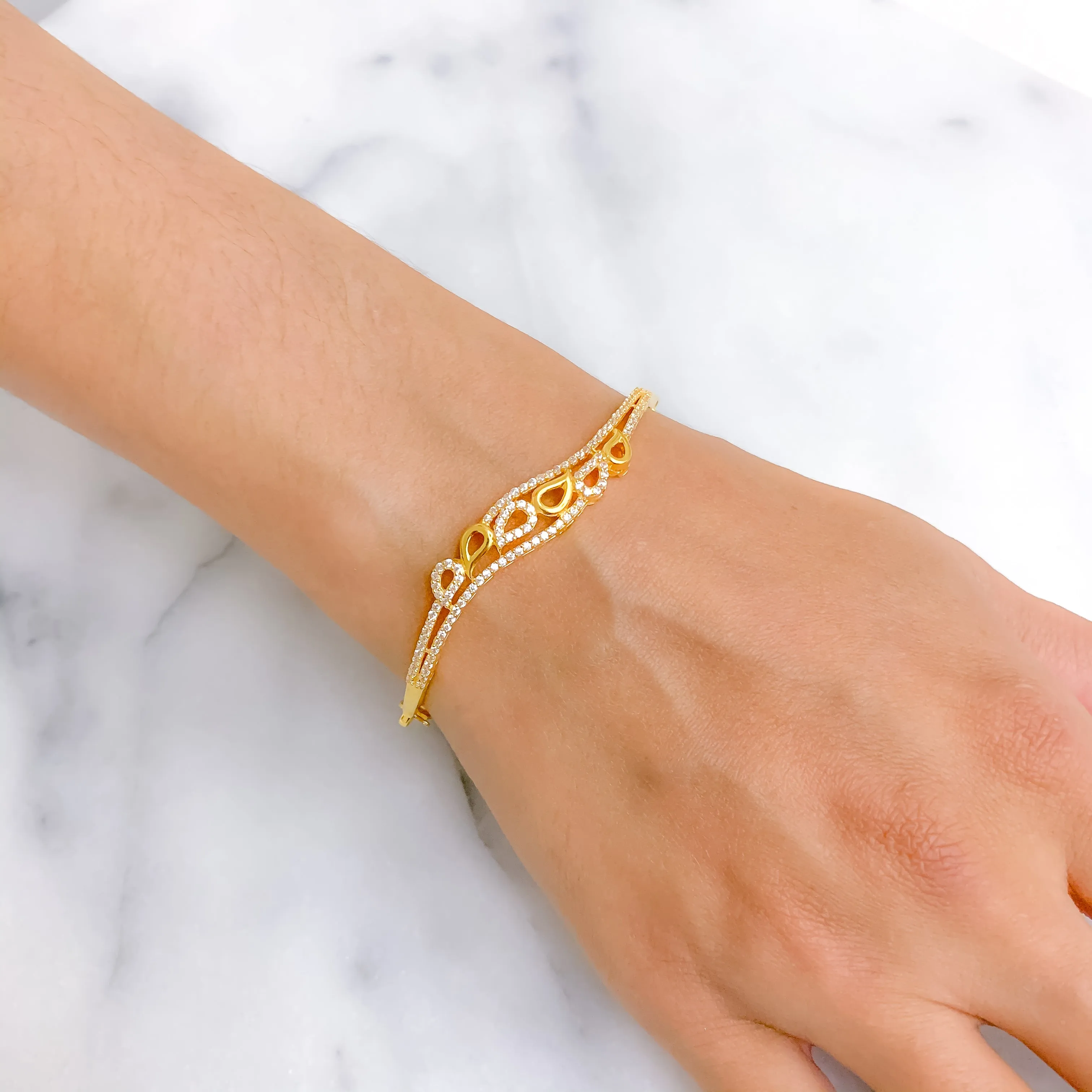 Alternating Petal CZ Charm Bracelet