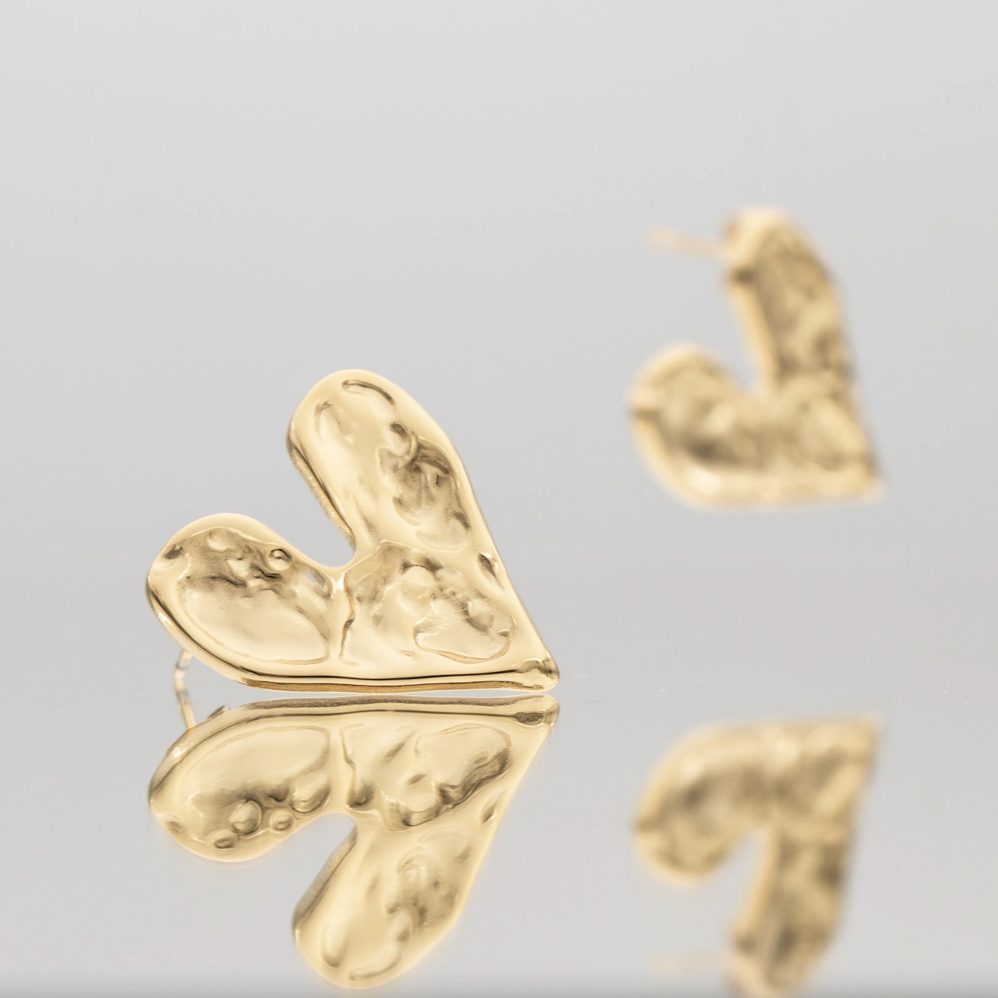 Cari Hammered Heart Earrings
