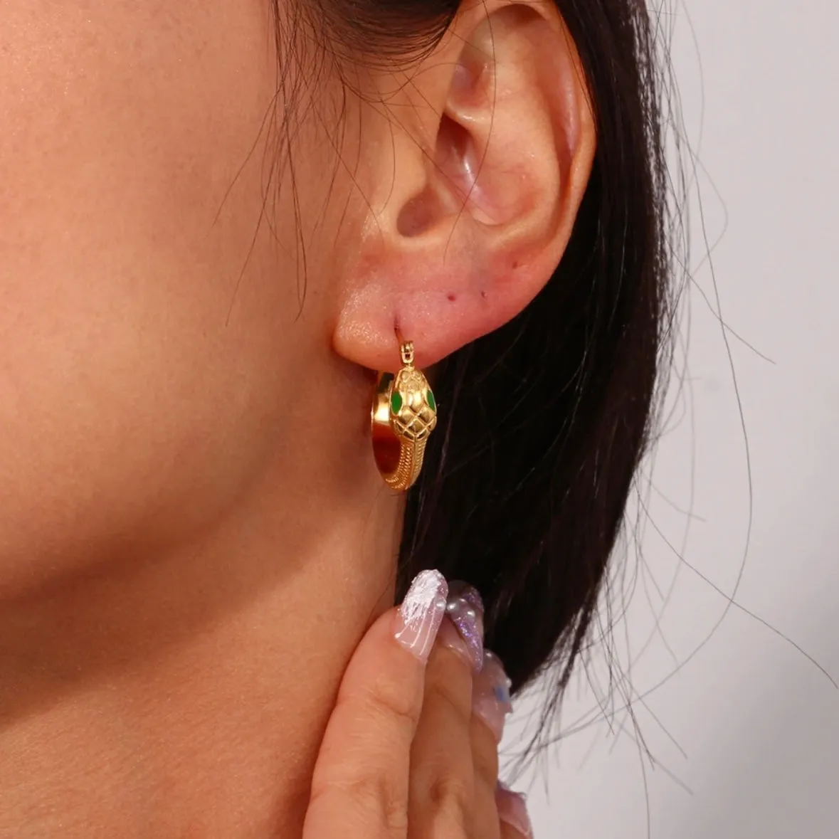 Carrie Hoops