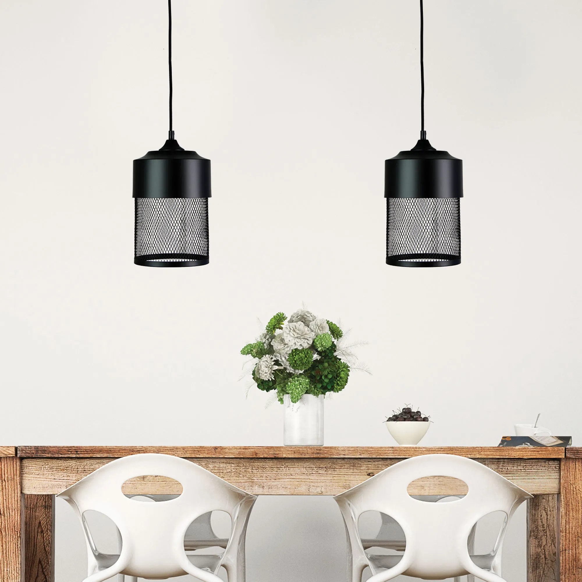 Chester 18 Single Mesh Pendant Black