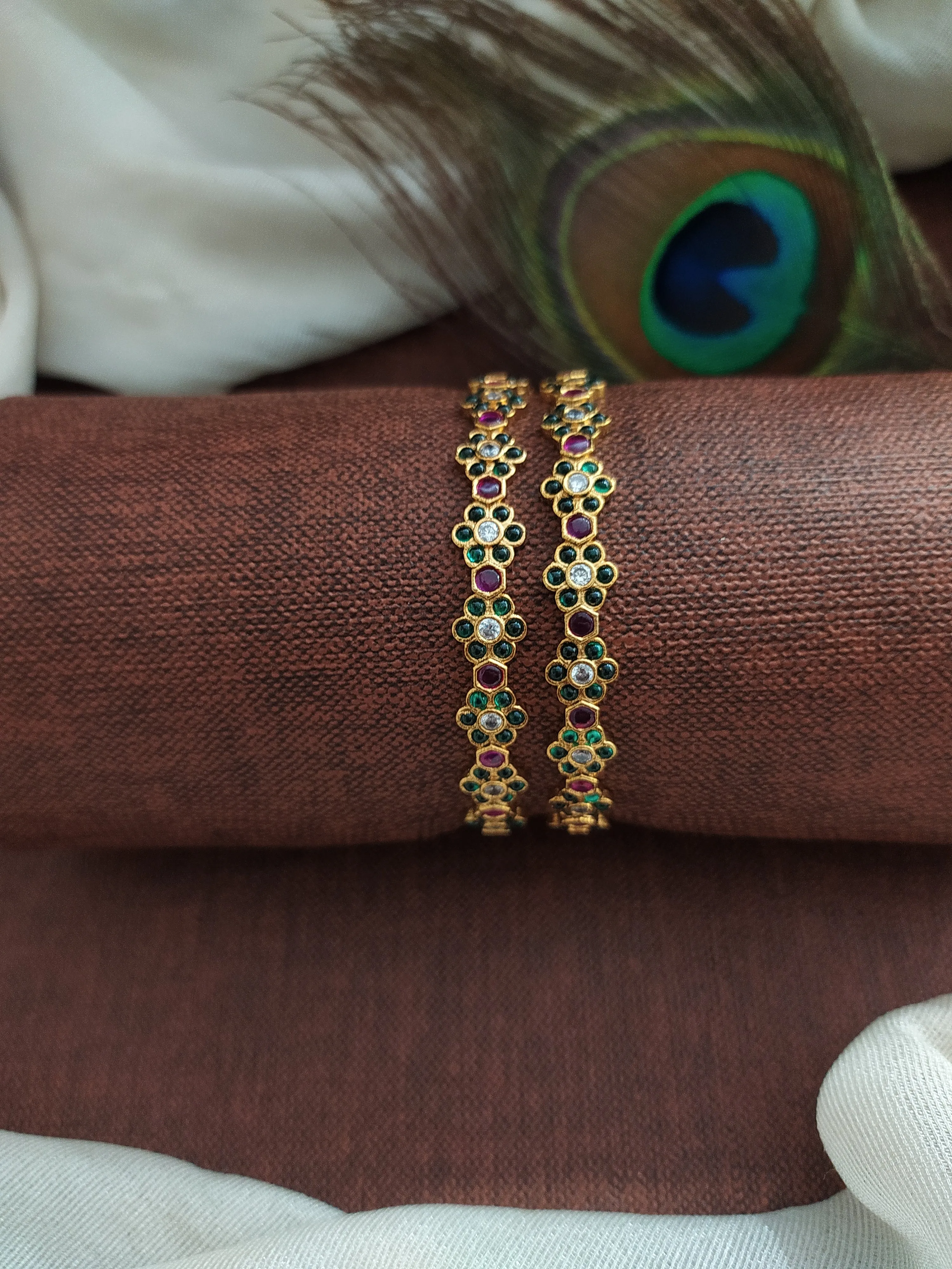 Embrace Timeless Elegance with Floral Design Green & Kemp Stone Antique Bangles