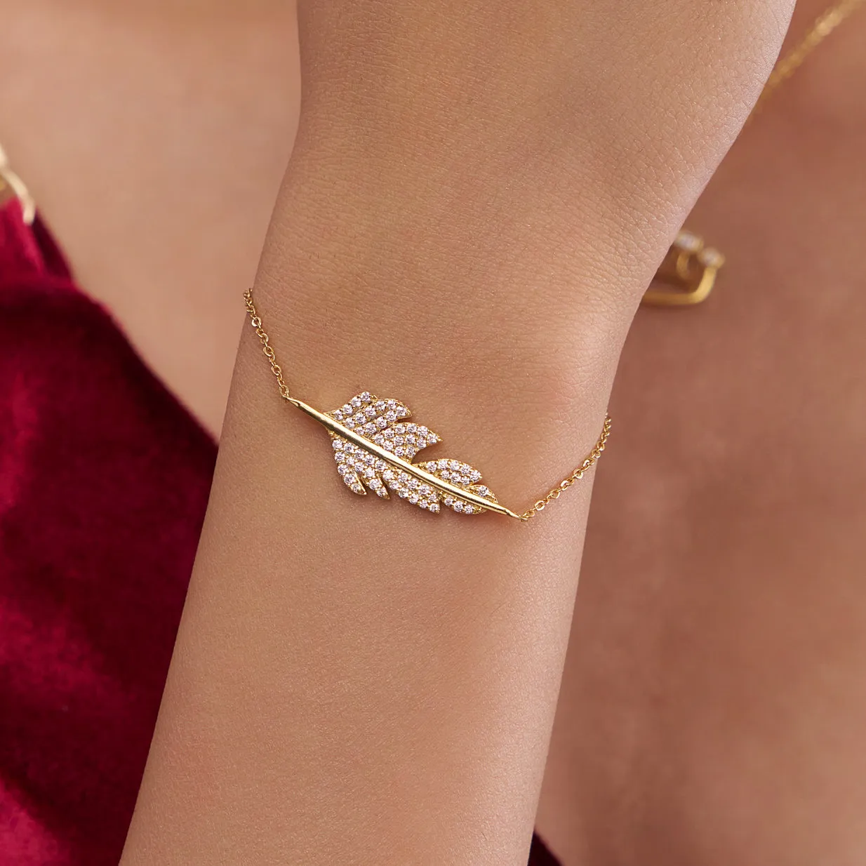 Graceful Leaf Diamond Bracelet