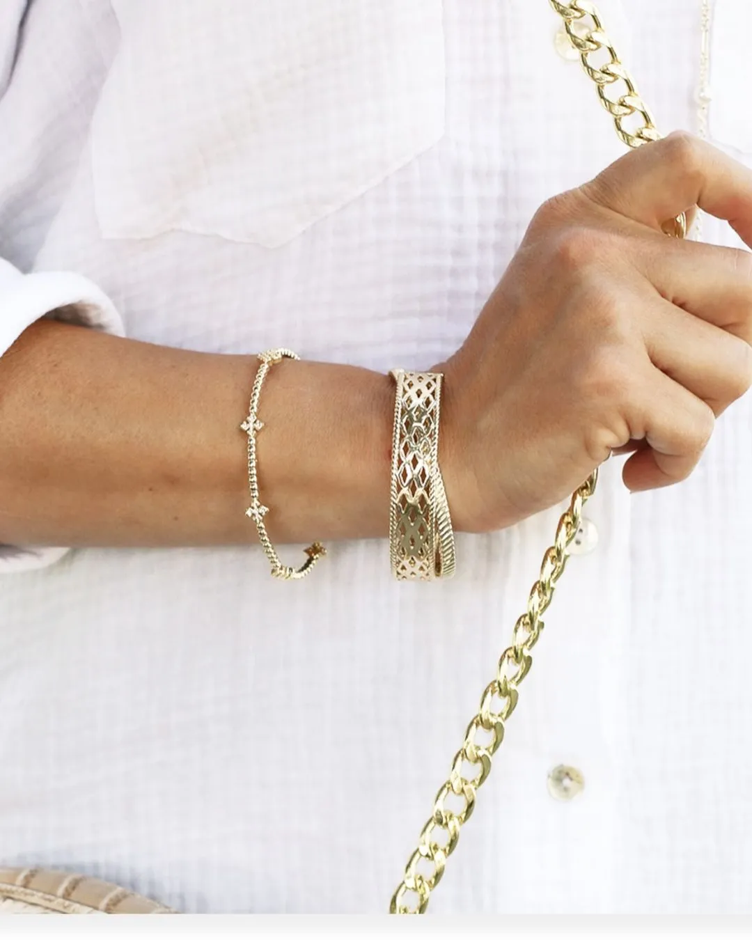 Graceful Mini Cuff Bracelet in Silver