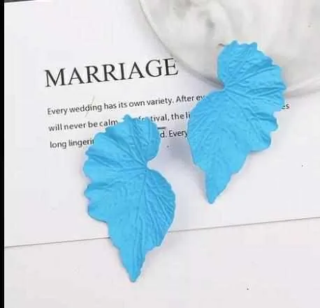 High Fashion Trendy Flower Drop Earrings For Women