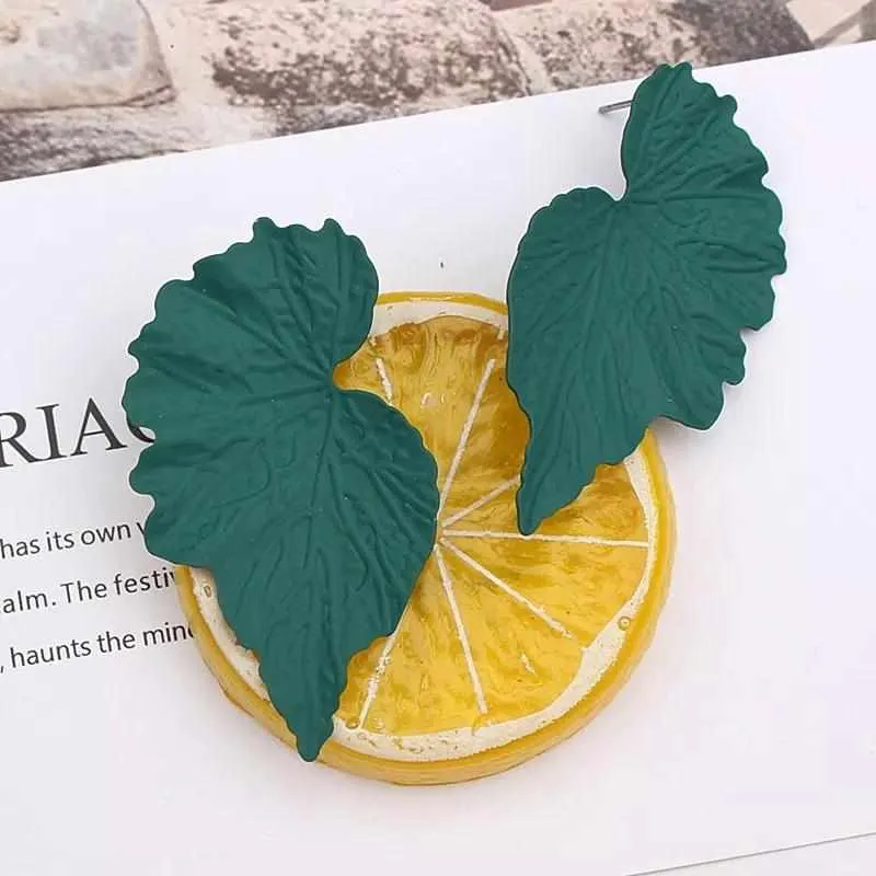 High Fashion Trendy Flower Drop Earrings For Women