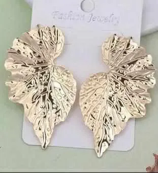 High Fashion Trendy Flower Drop Earrings For Women