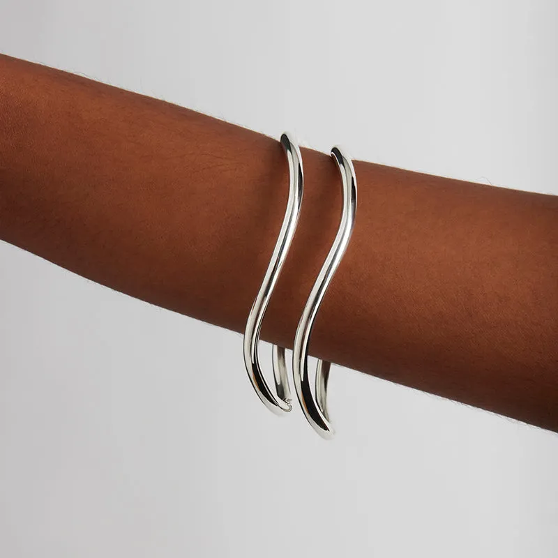 ISLAND OF DREAMS BANGLE