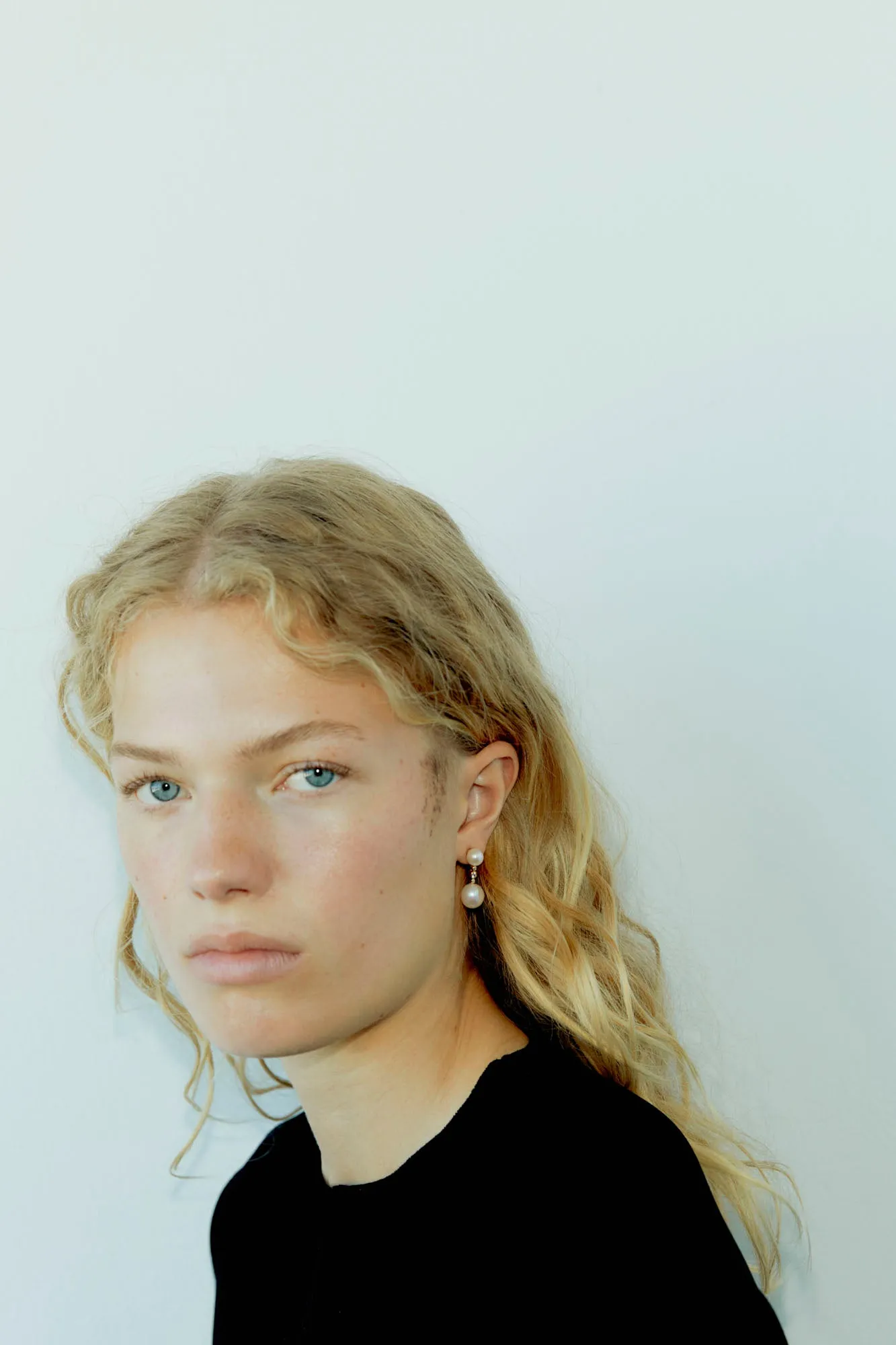 Odile Pearl Earrings