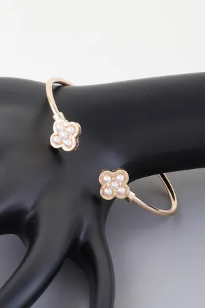 Open Pearled Clover Bracelet