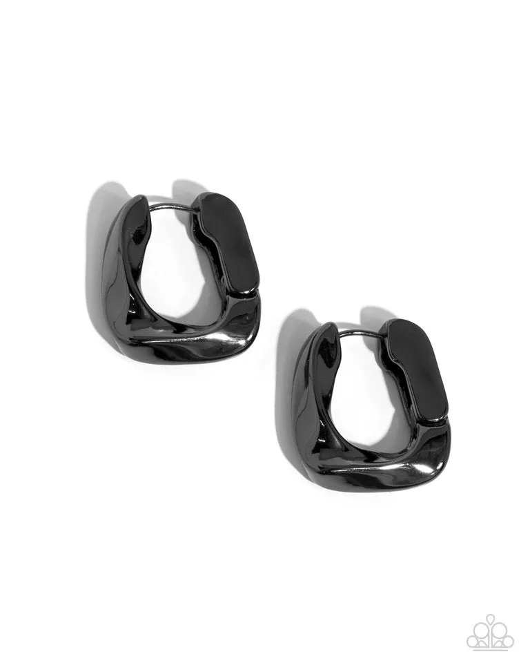 Paparazzi Earring ~ Asymmetric Advocate - Black