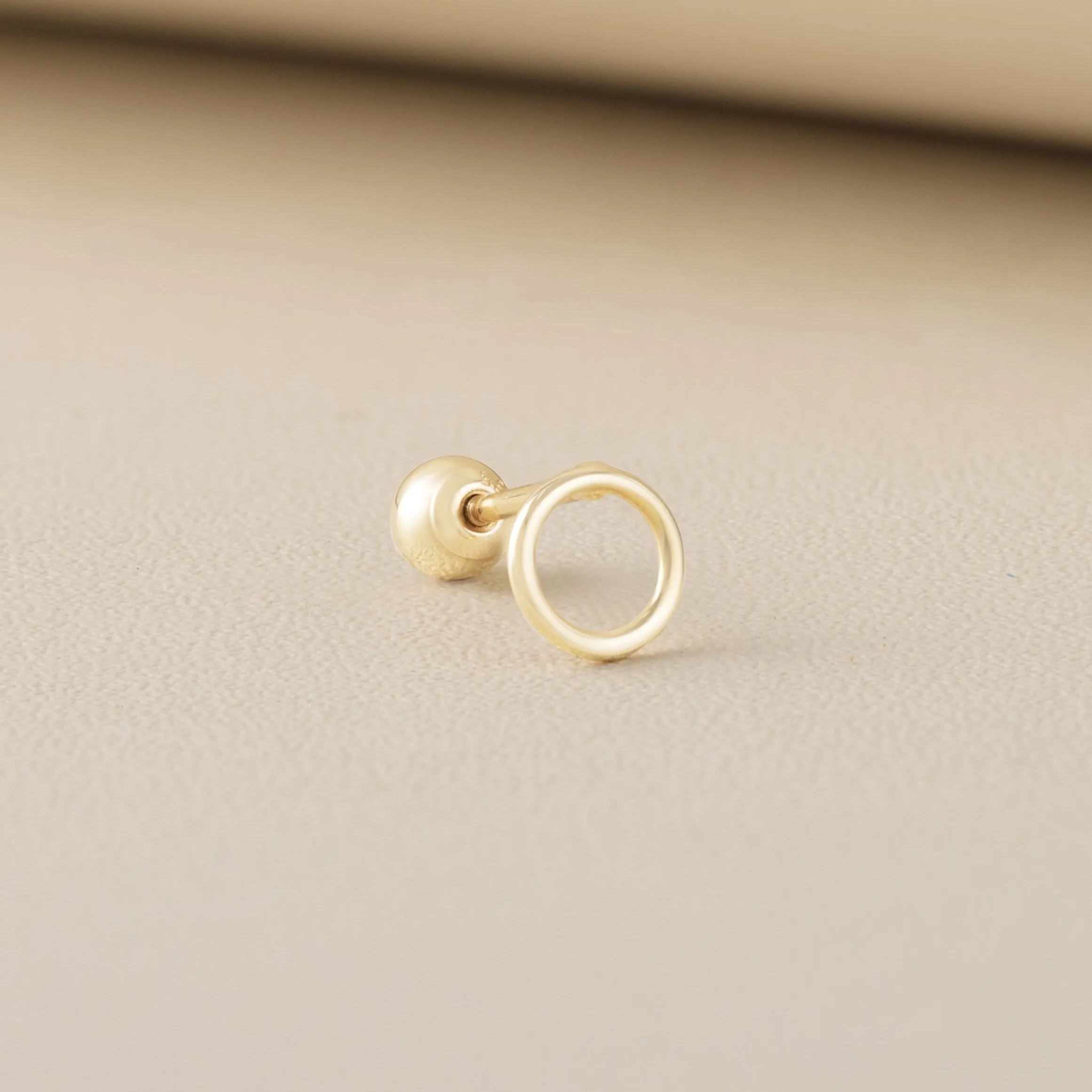 Roundie Piercing in Yellow Gold