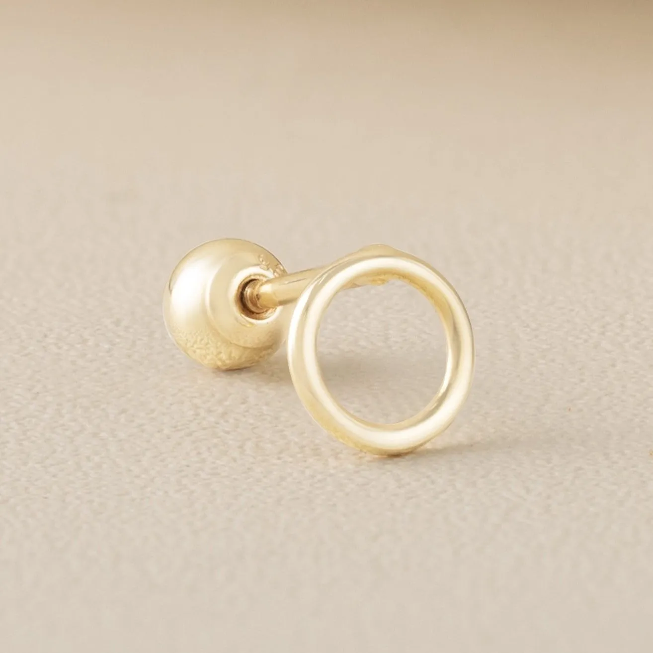 Roundie Piercing in Yellow Gold