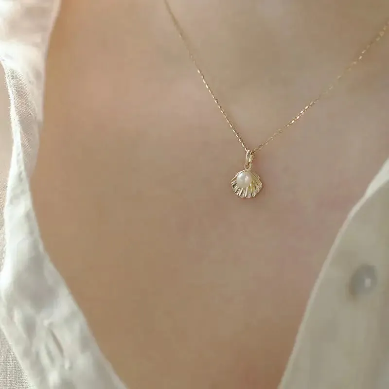 Sterling Silver Gold Shell Pearl Pendant Necklace