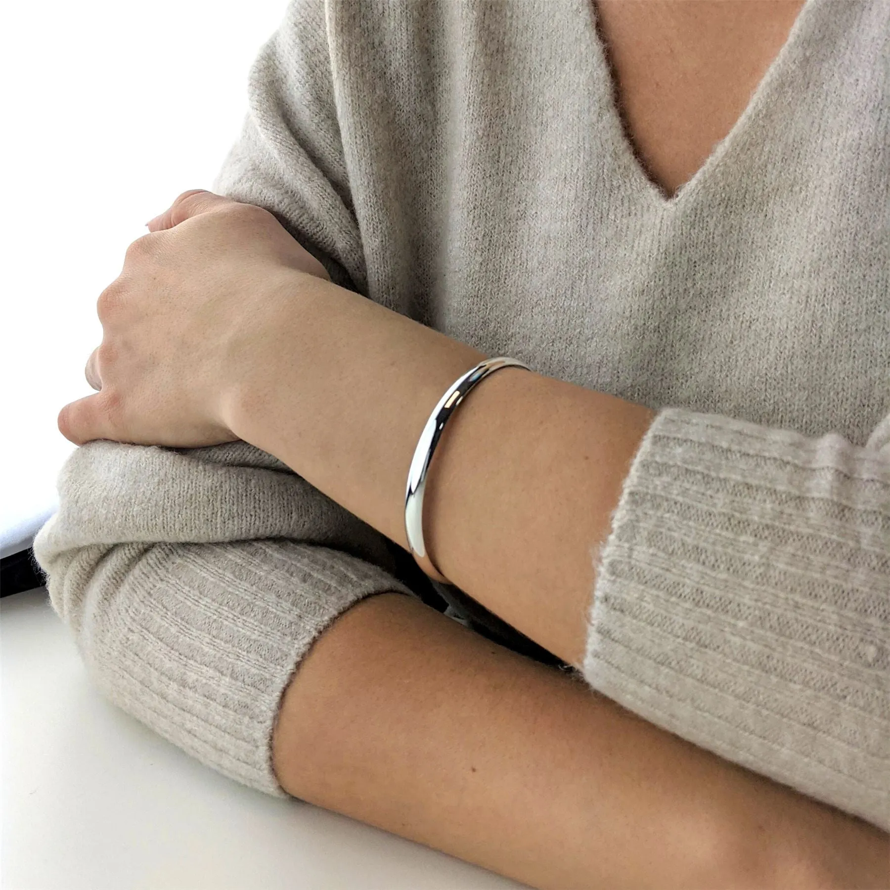 Sterling Silver Simple D-Shaped Wide Round Bangle - Classic Stacking Bracelet