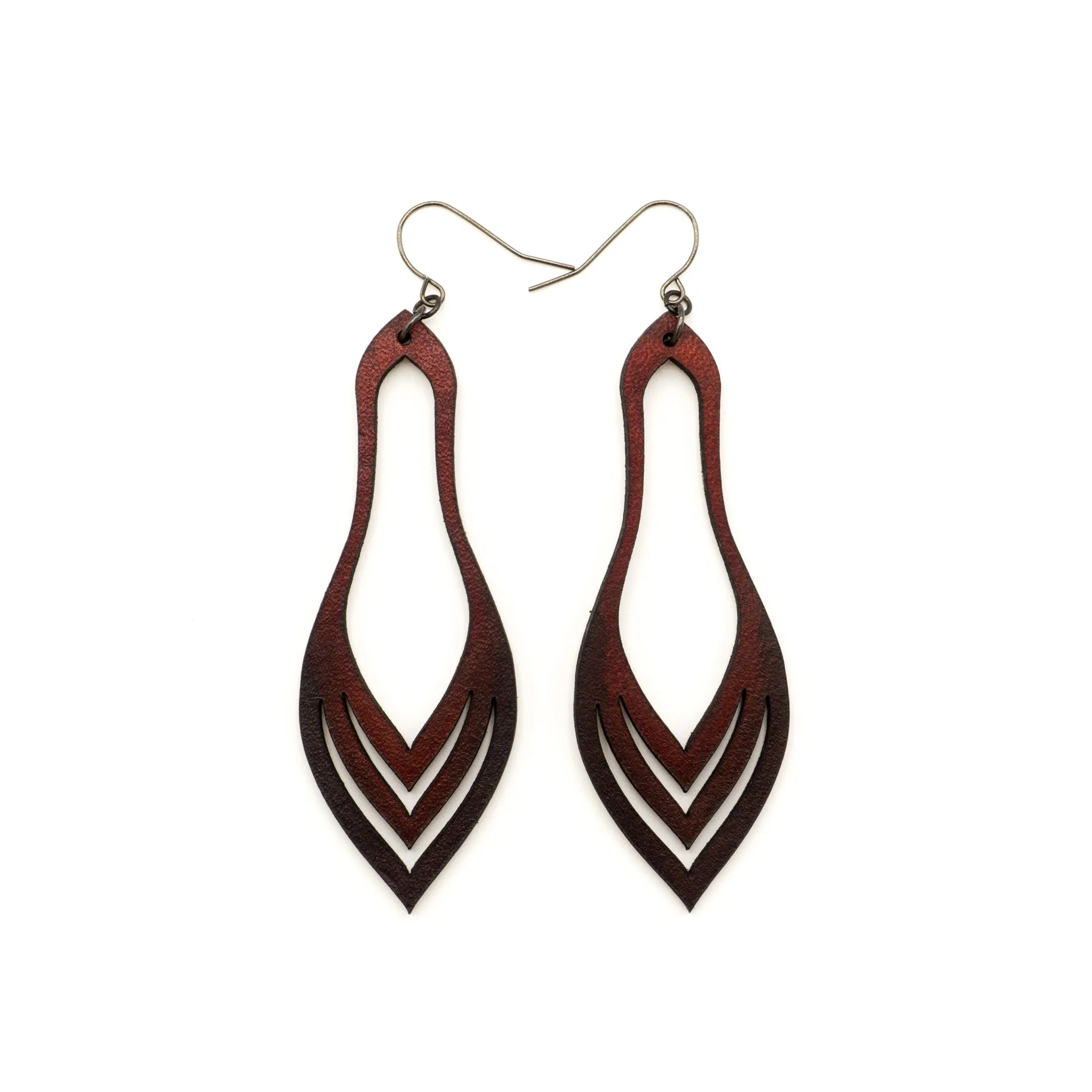 Terrabyte 02_3 // Leather Earrings - Red / Black Ombre