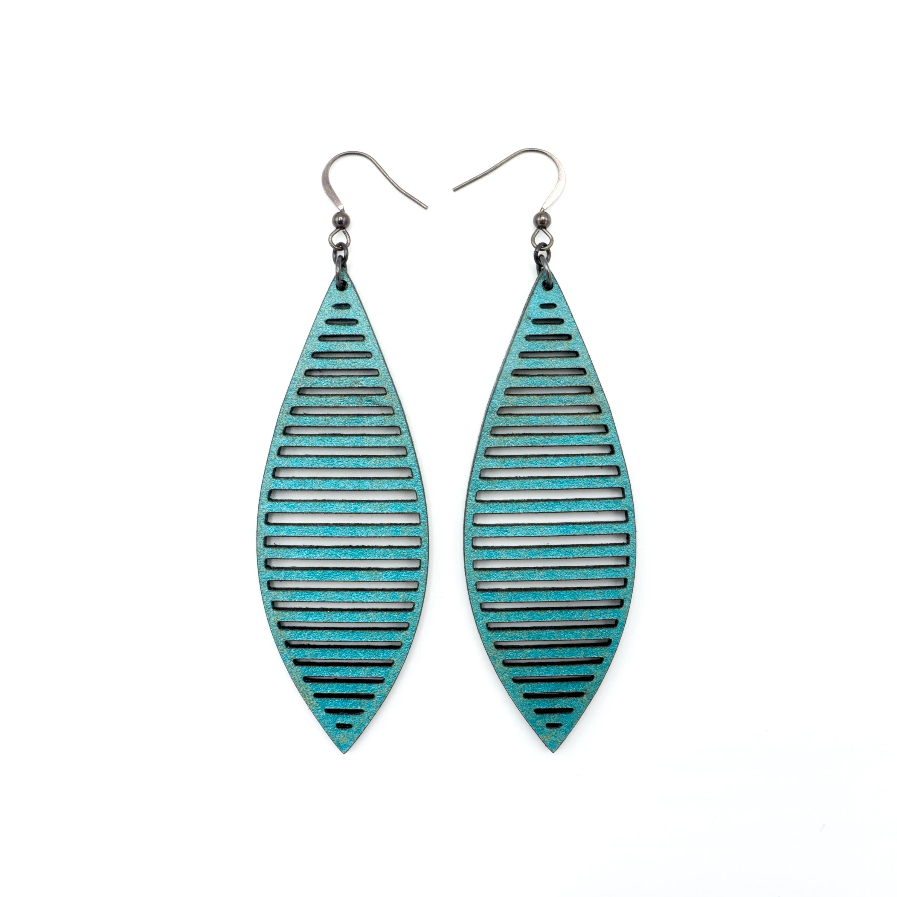 Terrabyte 11_2 // Leather Earrings - Turquoise Pearl