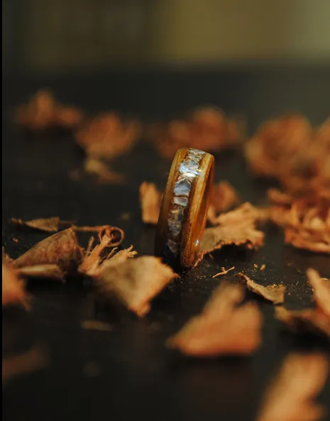 Unique Wedding Wooden Ring Engagement Ring Bands Handcraft Walnut Healing Crystal Inlay Mother‘s Day Gift 0651